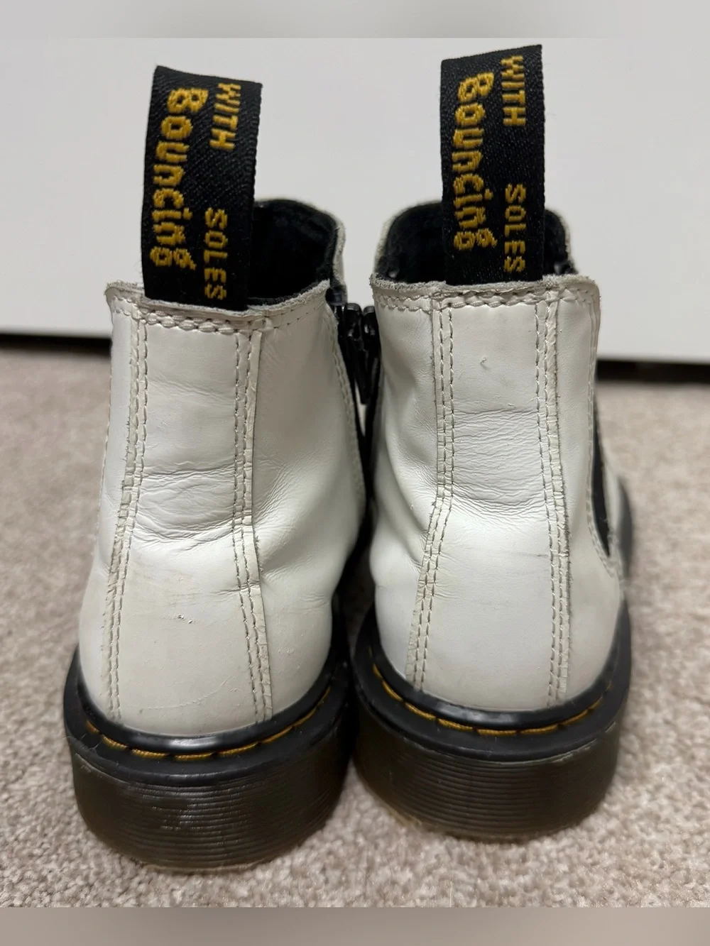 Dr. Martens 2976 Kids Chelsea Boots - Size 3